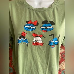 Disney Character Tee sz M